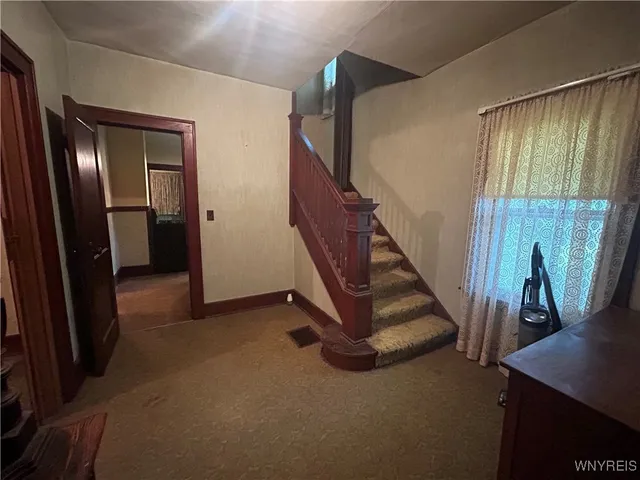 $299,000 | 850 Campbell Boulevard, Amherst, NY 14228