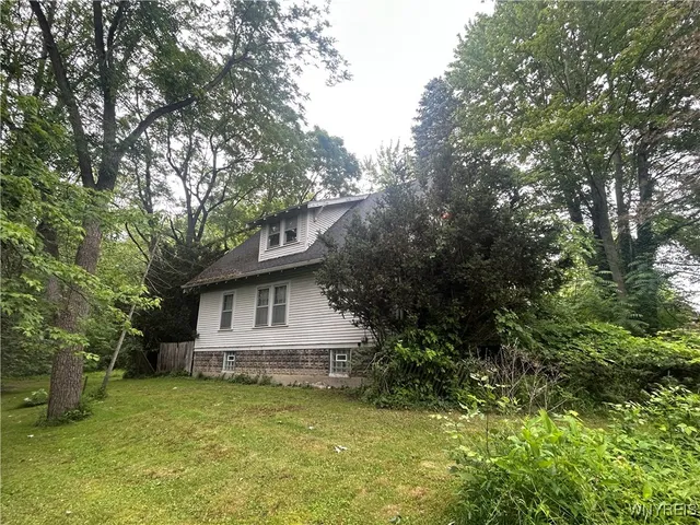 $299,000 | 850 Campbell Boulevard, Amherst, NY 14228