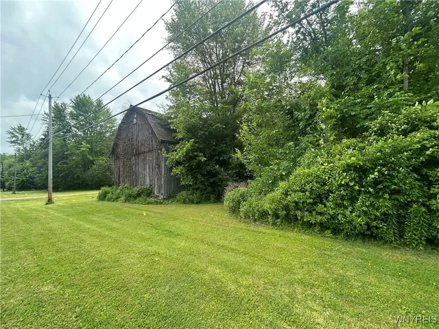 $299,000 | 850 Campbell Boulevard, Amherst, NY 14228