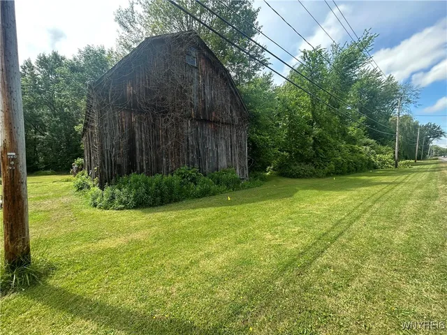 $299,000 | 850 Campbell Boulevard, Amherst, NY 14228