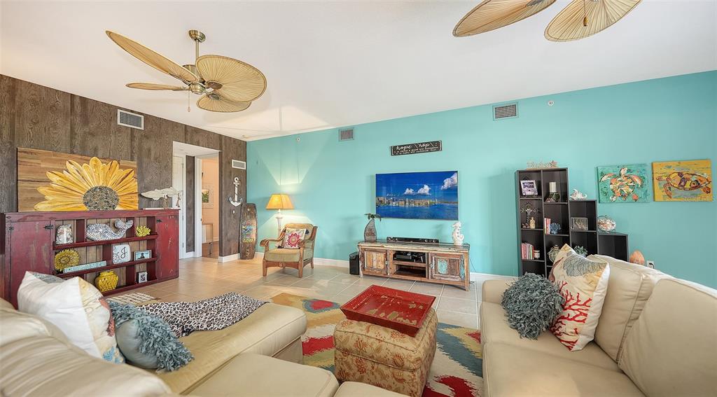 23217 Banbury Way, Unit 23217 Venice, FL 34293 - Photo 14 of 47