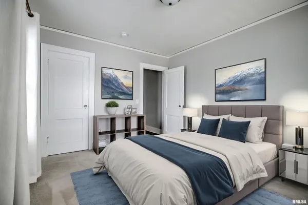 $2,000 | 1335 East Seiberling Avenue, Peoria, IL 61616