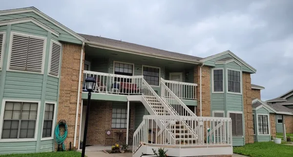 $1,350 | 4445 Cedar Pass Drive, Unit 123, Corpus Christi, TX 78413