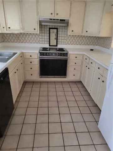 $1,350 | 4445 Cedar Pass Drive, Unit 123, Corpus Christi, TX 78413