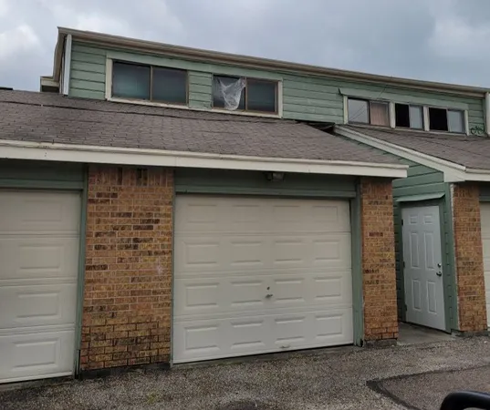 $1,350 | 4445 Cedar Pass Drive, Unit 123, Corpus Christi, TX 78413