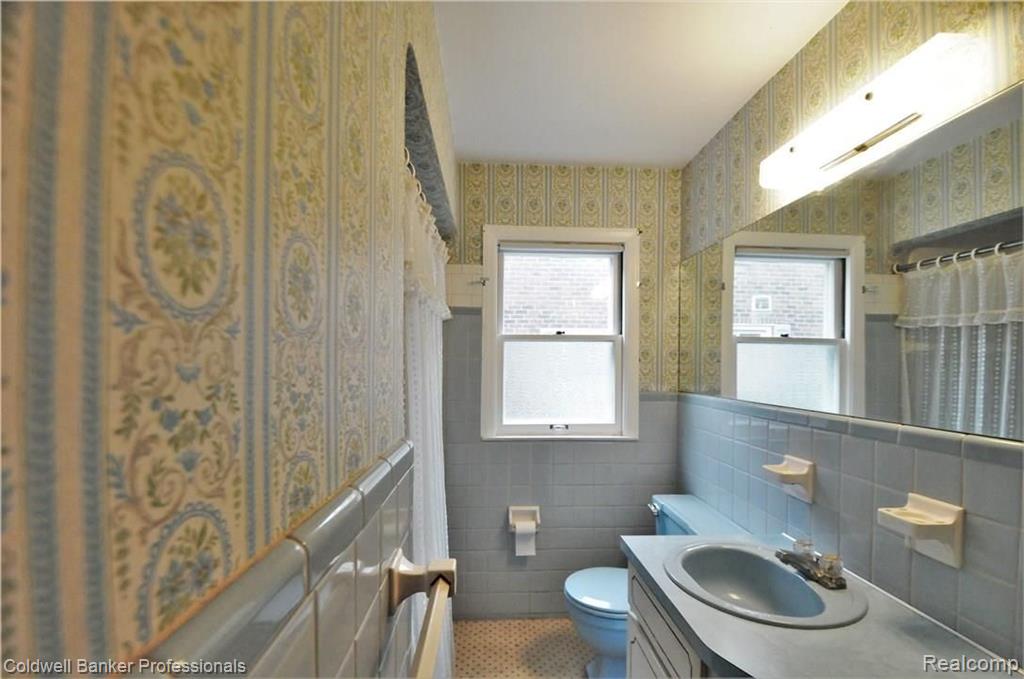 360 Ridgemont Road Grosse Pointe Farms, MI 48236 - Photo 22 of 43