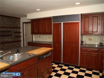 19 Elm Ridge Road Pennington, NJ 08534 - Photo 5 of 12