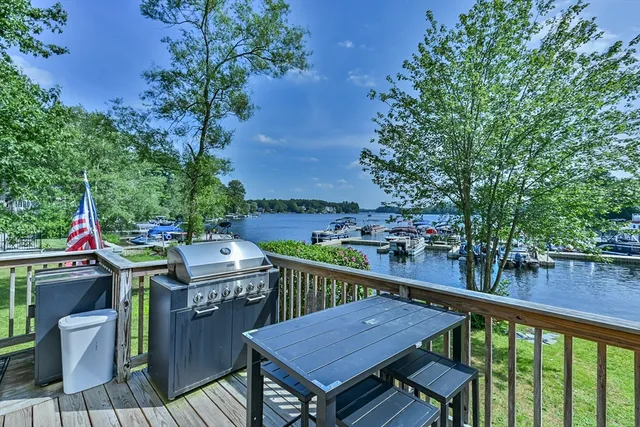 $599,900 | 27 Lakeview Road, Webster, MA 01570