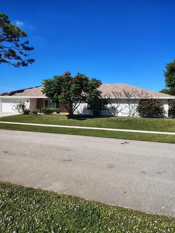 a view of a golf course