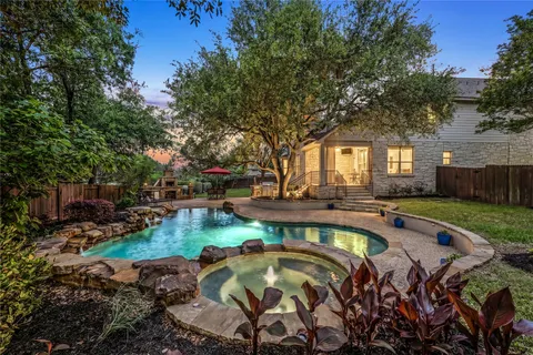 $1,100,000 | 2320 Via Cordova Court, Austin, TX 78732