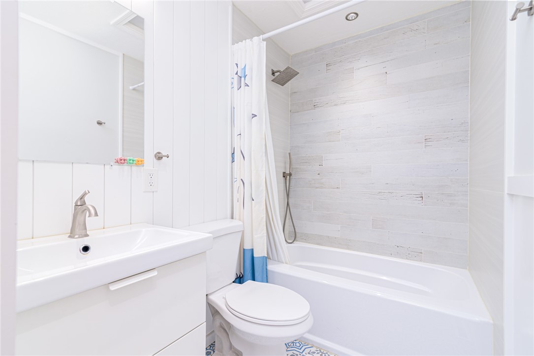 66 Sloop Street Jamestown, RI 02835 - Photo 14 of 30