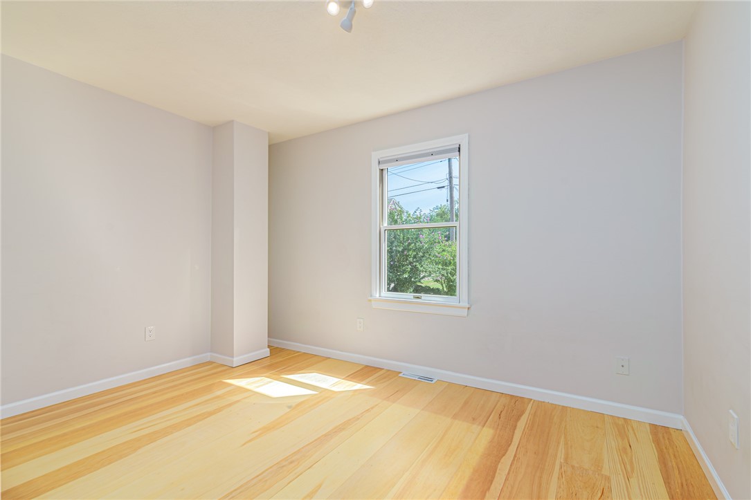 66 Sloop Street Jamestown, RI 02835 - Photo 17 of 30