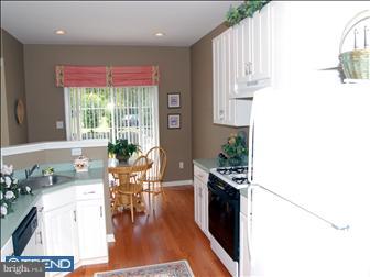 4 Threadleaf Terrace Burlington, NJ 08016 - Photo 4 of 6 Kitchen