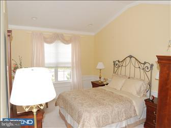 4 Threadleaf Terrace Burlington, NJ 08016 - Photo 5 of 6 Bedroom - Main