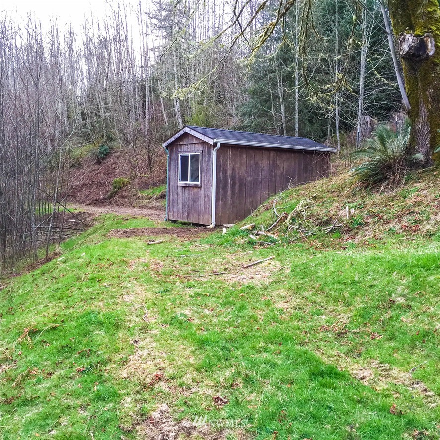 145 Richter Road Raymond, WA 98577 - Photo 4 of 24 Gallery Image 4