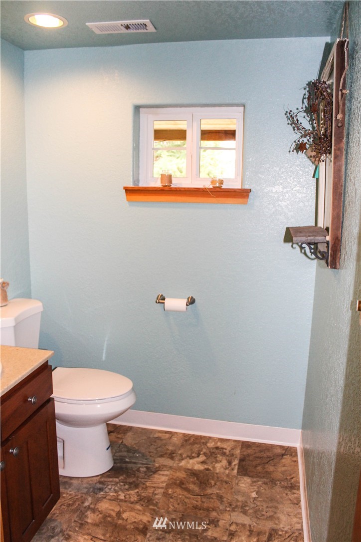 145 Richter Road Raymond, WA 98577 - Photo 9 of 24 Gallery Image 9