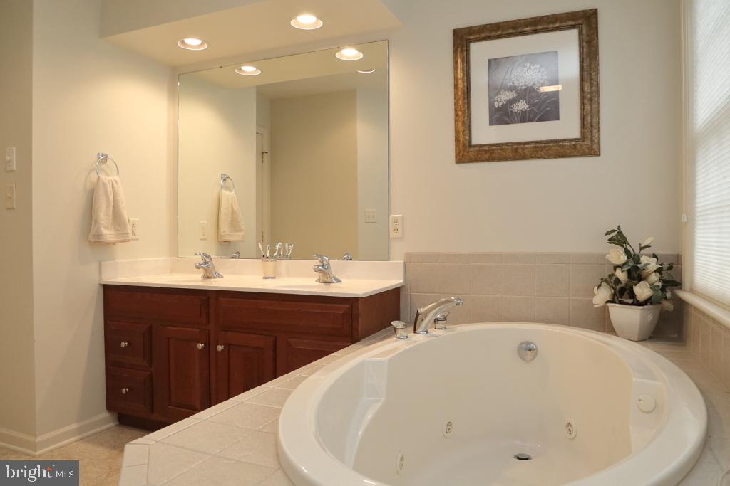 23 Sunset Lane Lititz, PA 17543 - Photo 25 of 38