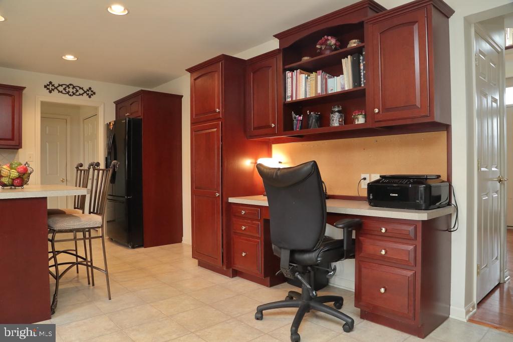 23 Sunset Lane Lititz, PA 17543 - Photo 7 of 38