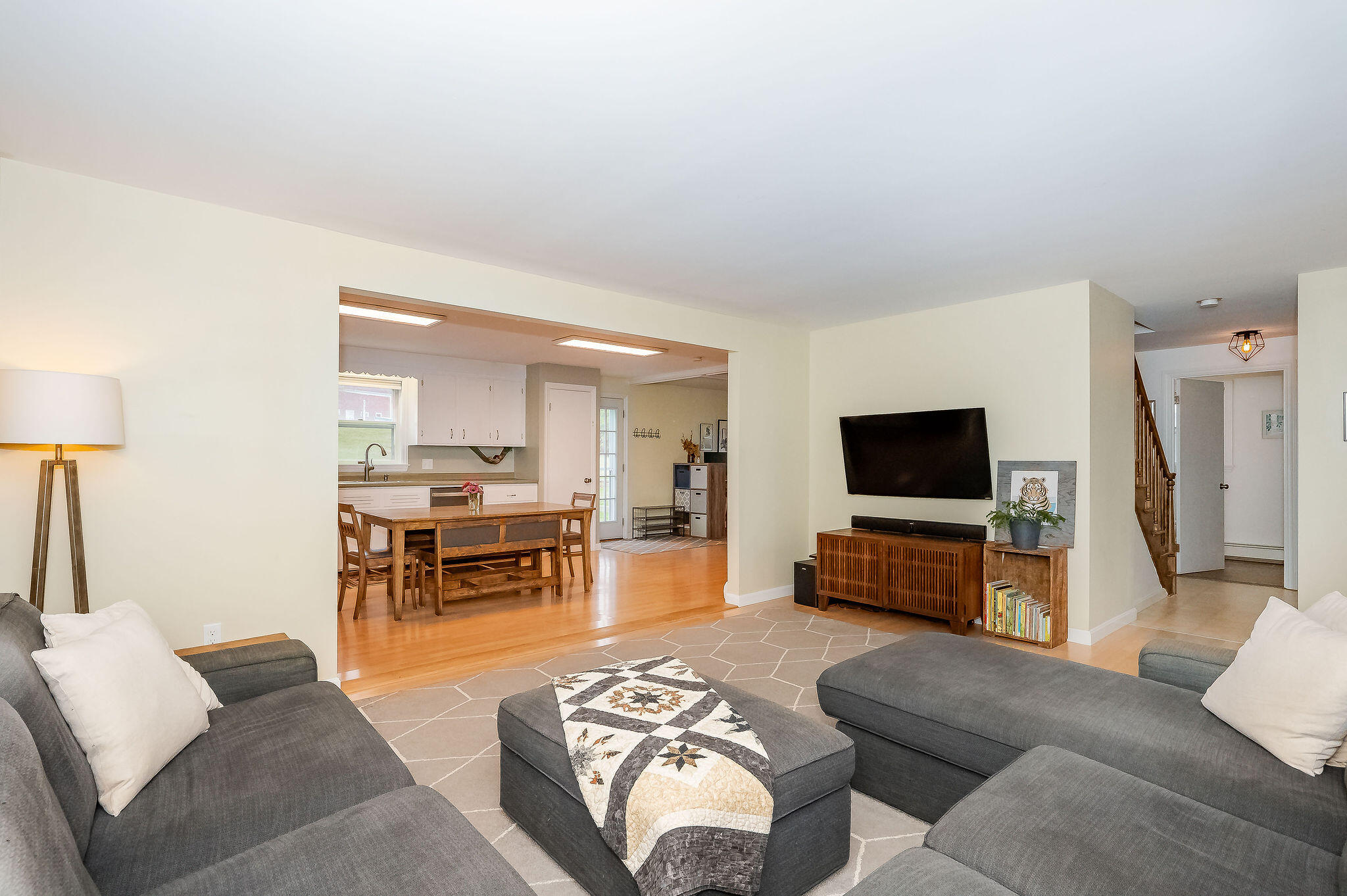 59 Berwick Road Berwick, ME 03901 - Photo 4 of 39 Living Room