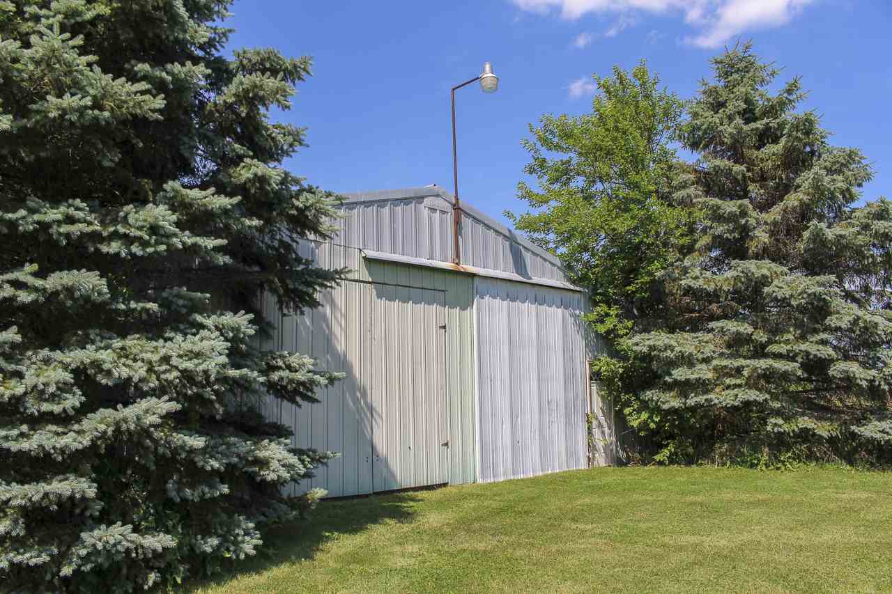1701 East River Road Mount Pleasant, MI 48858 - Photo 40 of 46 1876579-39.JPG