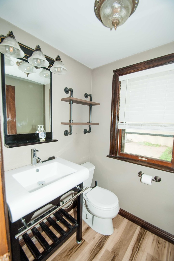 2007 37th Street Rock Island, IL 61201 - Photo 15 of 21