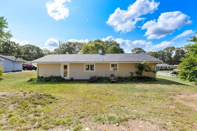 $3,100 | 18 Brookfield Drive, Brockton, MA 02302