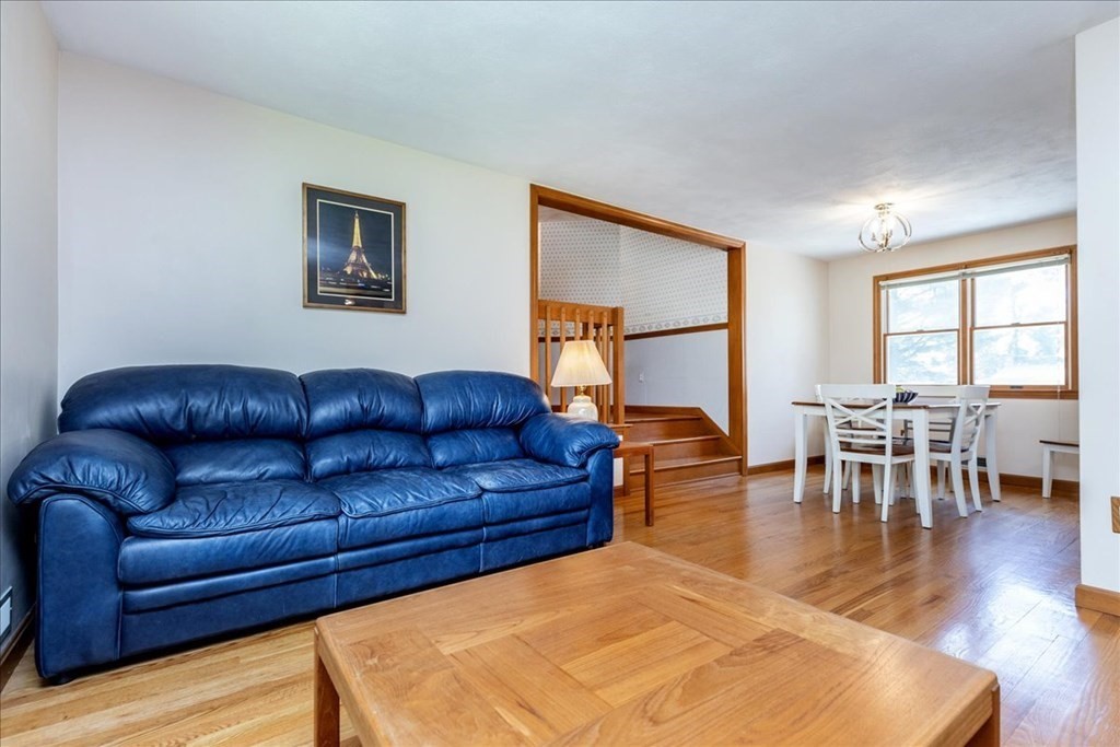 11 Penn Road Peabody, MA 01960 - Photo 6 of 42 Gallery Image 6