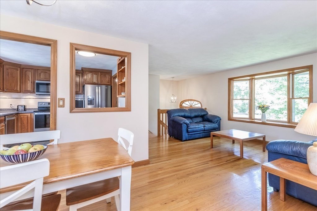 11 Penn Road Peabody, MA 01960 - Photo 8 of 42 Gallery Image 8