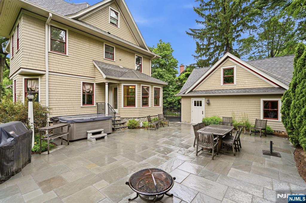 283 Highwood Avenue Ridgewood, NJ 07450 - Photo 35 of 48