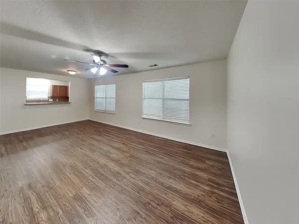 $1,925 | 24518 Cypresspark Glen Lane, Hockley, TX 77447