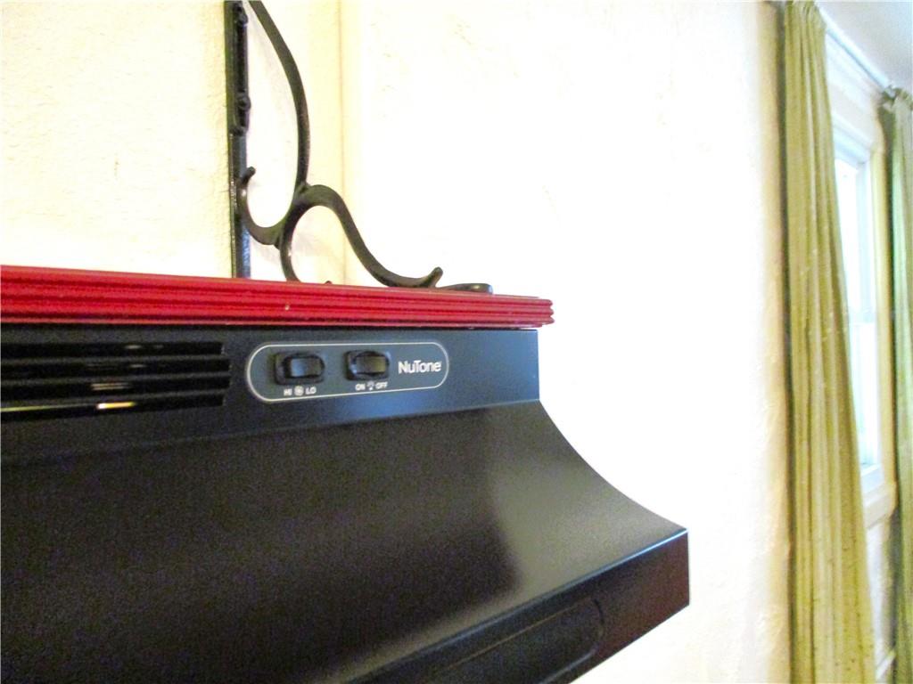 1010 Angela Street Arabi, LA 70032 - Photo 10 of 33