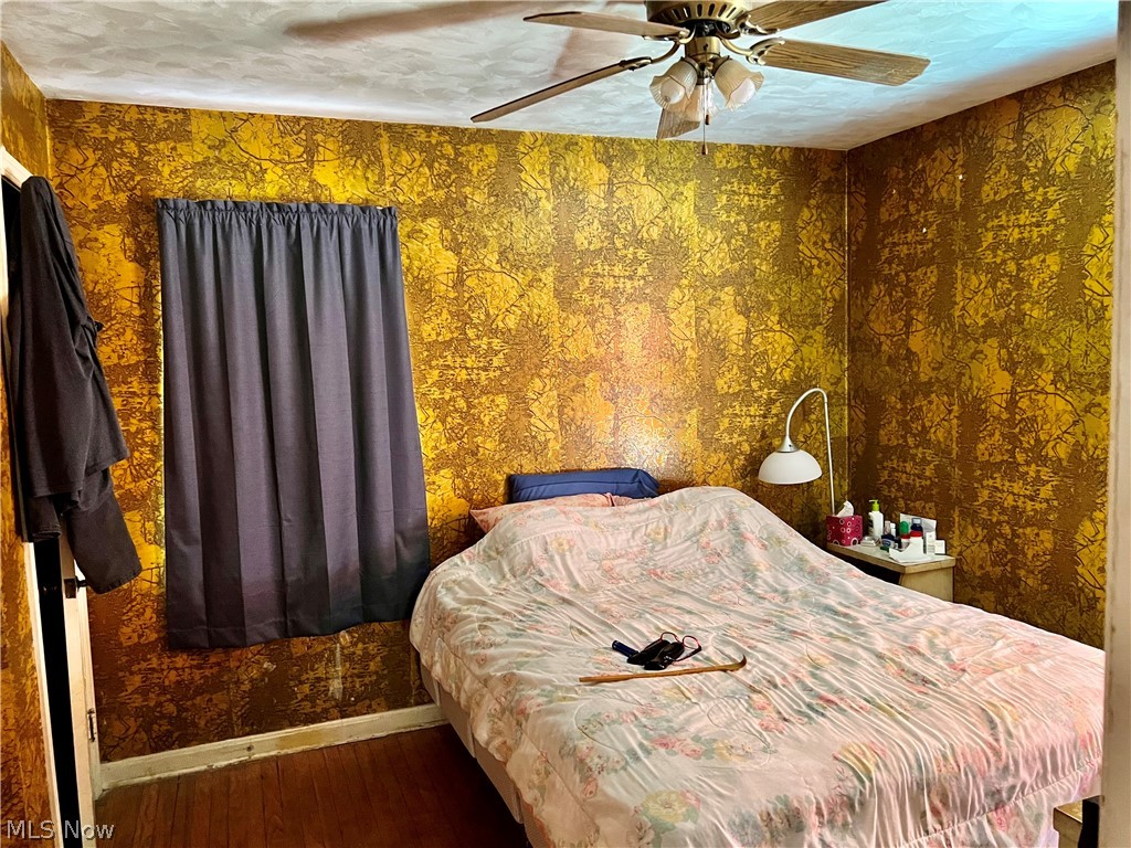 16306 Helmsdale Road Cleveland, OH 44112 - Photo 13 of 23 Gallery Image 13