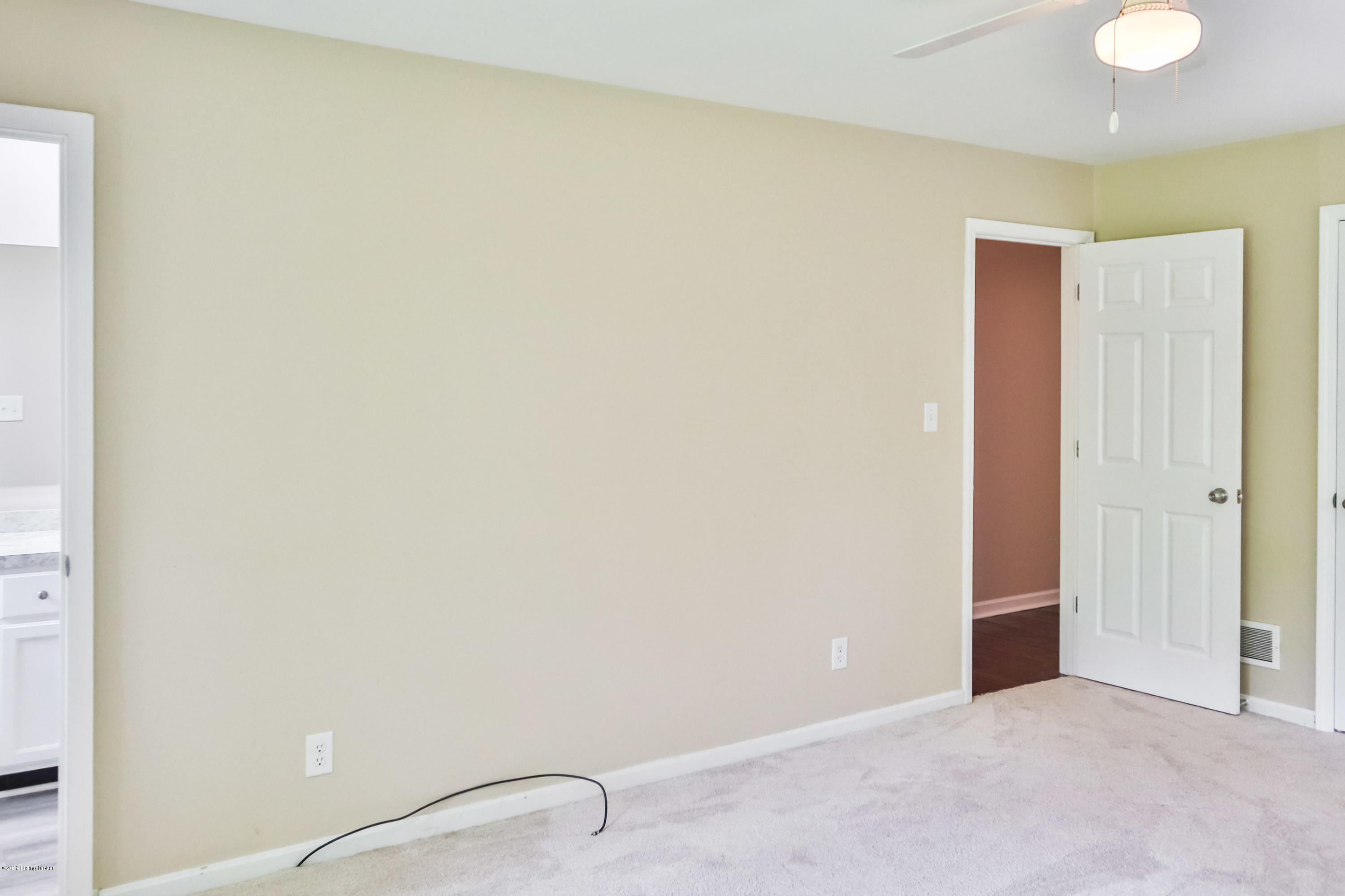 1009 Cedar Point Road La Grange, KY 40031 - Photo 15 of 45 022 20190528 0305