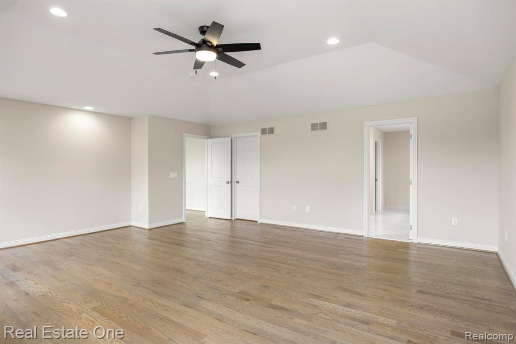1685 East Wattles Road Troy, MI 48085 - Photo 27 of 57