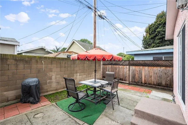 $695,000 | 352 East 49th Street, Long Beach, CA 90805