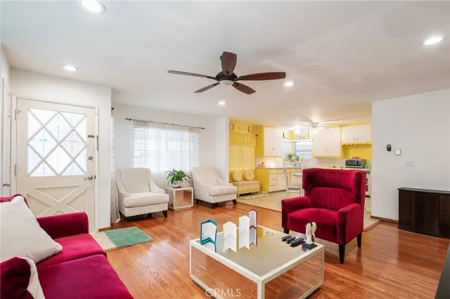 $695,000 | 352 East 49th Street, Long Beach, CA 90805