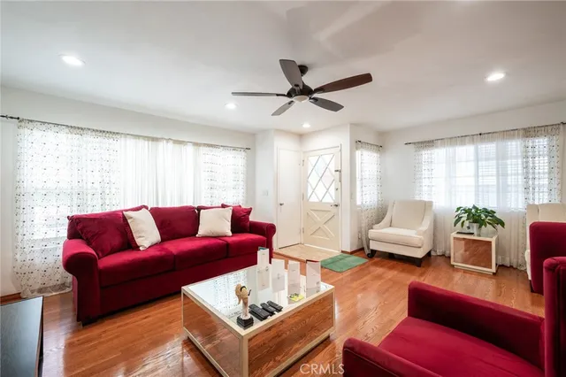 $695,000 | 352 East 49th Street, Long Beach, CA 90805