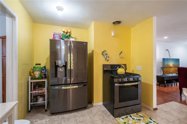 $695,000 | 352 East 49th Street, Long Beach, CA 90805