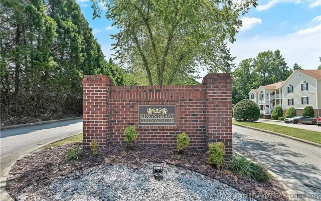 $1,300 | 382 Bubble Creek Court, Unit 6, Fayetteville, NC 28311