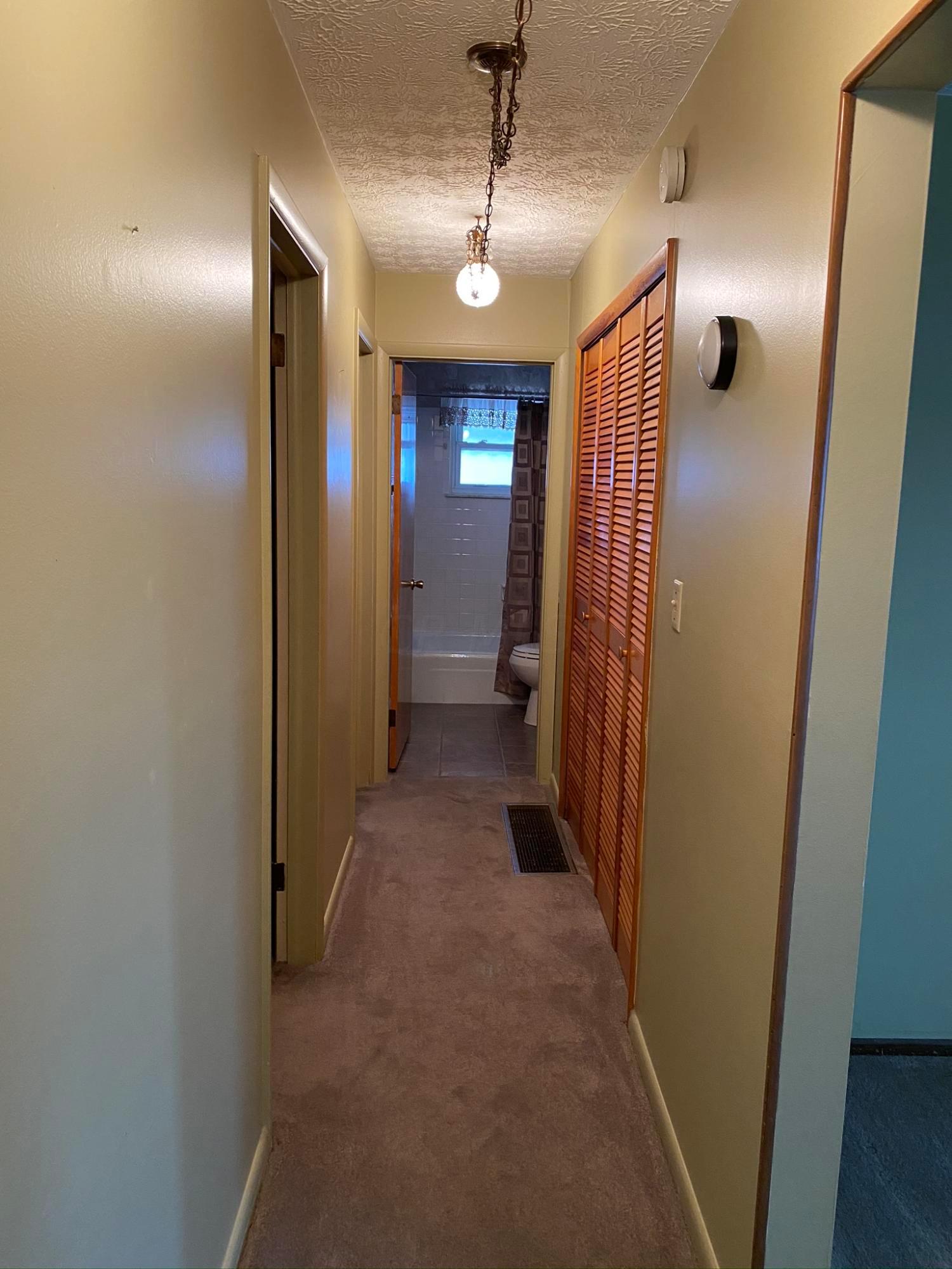278 Schryver Road Columbus, OH 43207 - Photo 10 of 28 Gallery Image 10