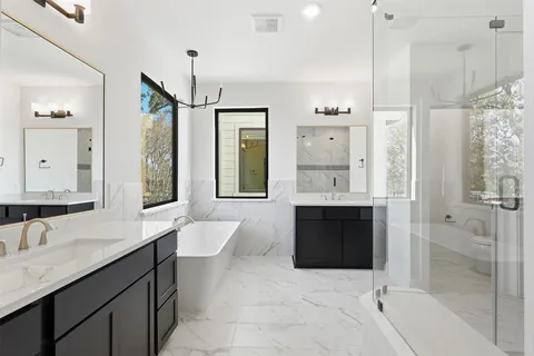 $695,000 | 1418 Caywood Lane, Unit C, Houston, TX 77055