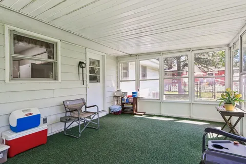 $379,900 | 311 West 4th Avenue, Elkhorn, WI 53121