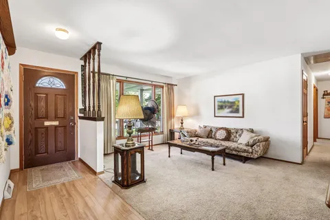$379,900 | 311 West 4th Avenue, Elkhorn, WI 53121