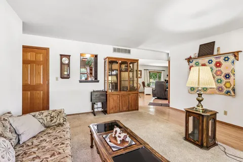 $379,900 | 311 West 4th Avenue, Elkhorn, WI 53121