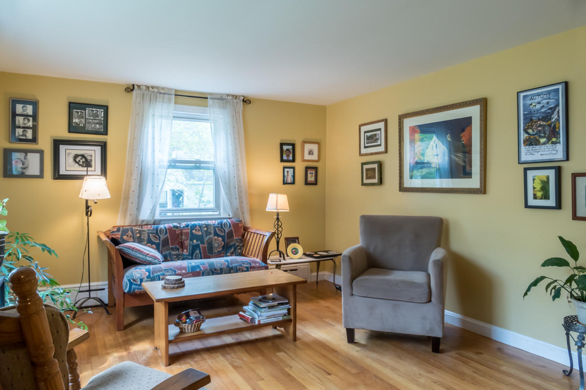 15 Doughty Road North Yarmouth, ME 04097 - Photo 10 of 33 14-Living Room2