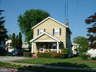 122 East Roland Road Brookhaven, PA 19015 - Photo 1 of 6 Gallery Image 1