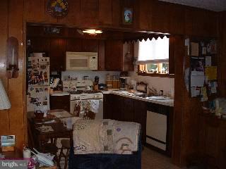 122 East Roland Road Brookhaven, PA 19015 - Photo 3 of 6 Gallery Image 3
