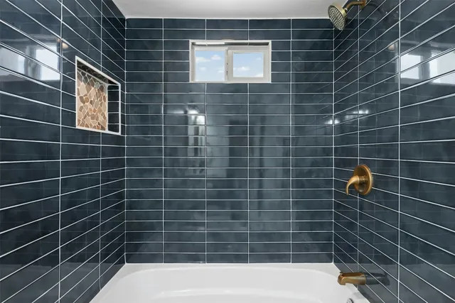 $1,400,000 | 14300 Summit View Drive, Leander, TX 78641