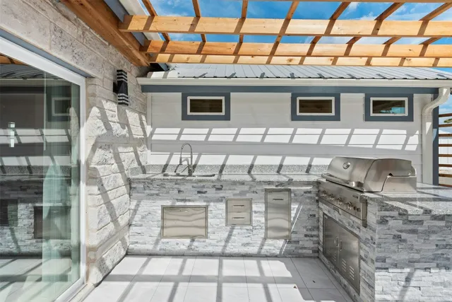 $1,400,000 | 14300 Summit View Drive, Leander, TX 78641