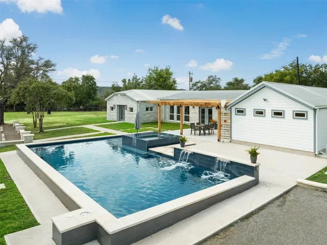 $1,400,000 | 14300 Summit View Drive, Leander, TX 78641